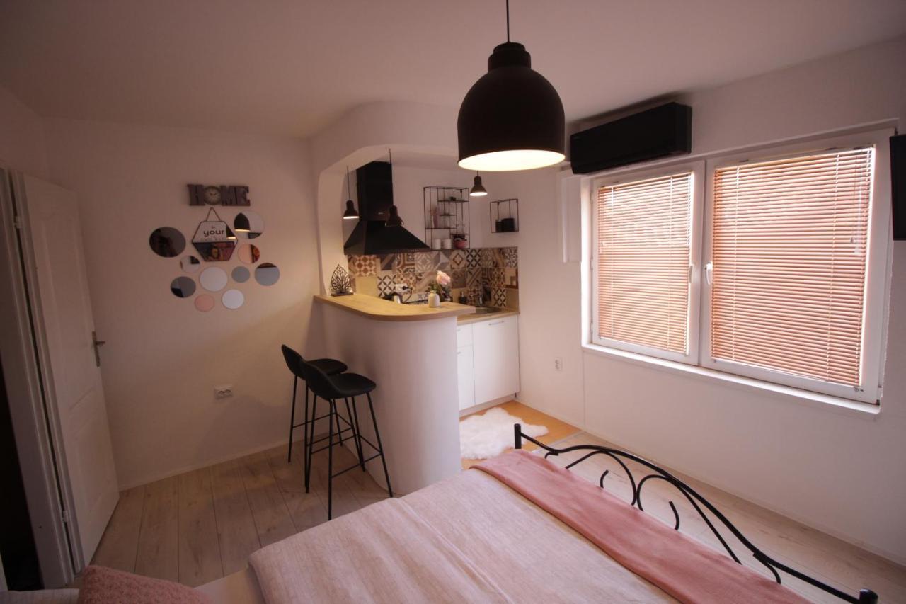 La Paloma Blanca Apartment Tuzla Bagian luar foto